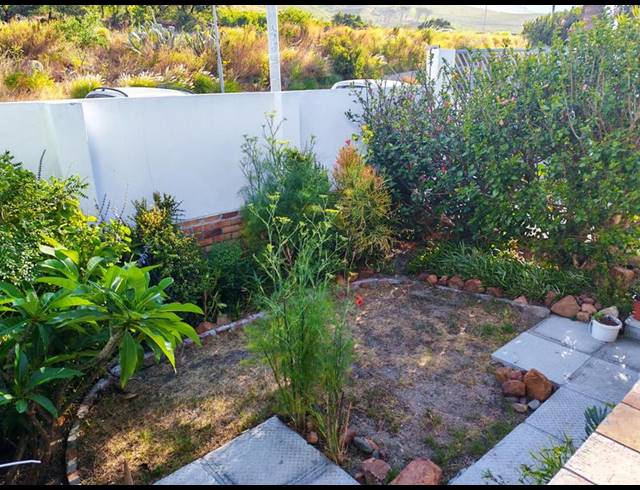 2 BEDROOM PROPERTY TO RENT IN WALMER ESTATE